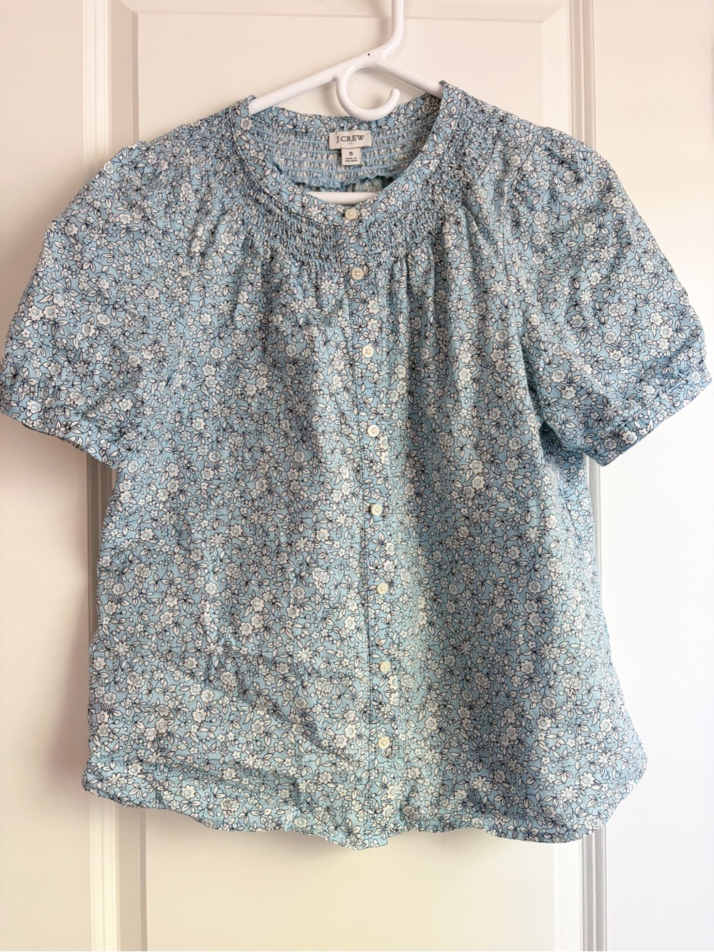 J. Crew Linen & Cotten Blue Floral Short-Sleeve Button Front Blouse